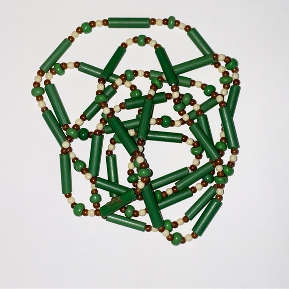Vintage Green Tubular Beaded 24" Necklace Green Brown & Cream Beads - Picture 2 of 7